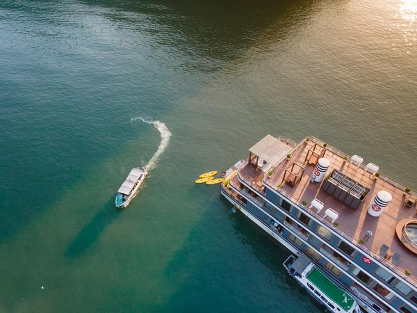 What are the most scenic train journeys to explore in the UK?